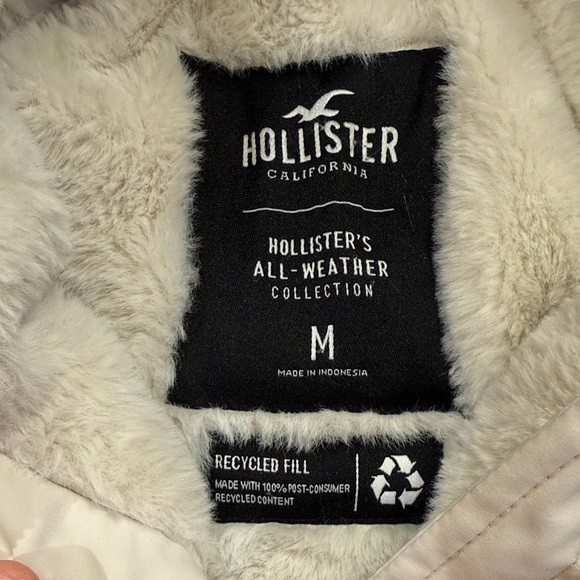 Hollister Cream Bomber Jacket with Faux Fur Hood Sz M - Picture 2 of 16